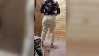 Slutty Wifey Undresses her Curvy Body before Work as she
