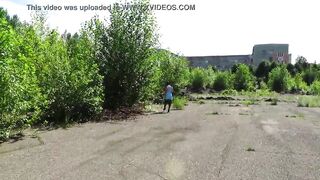 A chubby mom inside pantyhose loves to strip inside outdoor