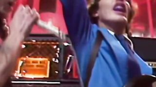 Bon Scott Drag Performance