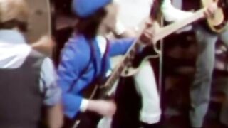 Bon Scott Drag Performance