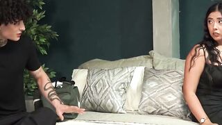 Colombian MILF Lina Henao Shares Bed With Stepson Jordy Fabian