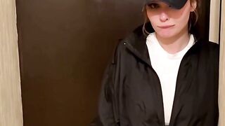 Busty Pizza Delivery Girl Gets A Raw Surprise