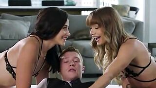 Ava Love & Naomi Swan: Hot Blonde Threesome Anal