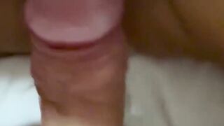 Brazilian MILF Gets Creampie In Her Hefty Ass From Delivery Man