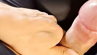 POV Assjob in Tight Shorts with Cumshot