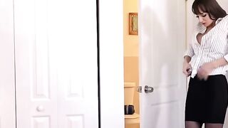 Perfect Stepmom Kristina Rose Pleases Her Cravings With Stepson