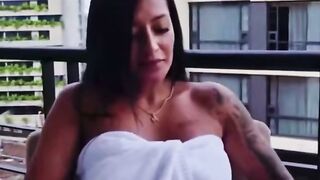 Lielani Li Neighbor Gets a Huge Load