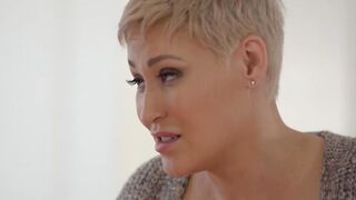 My stepmom teaches me to squirt for the first time