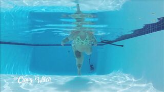 Big Booty & Legs Skank inside Bikini