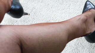 Secrets into Lace Nylons with Cutie Legs and Toes Tease