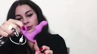 POV 19-Year-Old Amateur Swallows Cum After Oral Sex