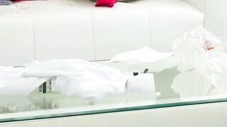 Stepmom Richelle Ryan Caught Masturbating to Her Own Photos