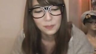 Japanese splendid brunette enjoys oral cumshot