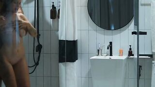 Hot inexperienced couple showers together to neat cum from their faces and have