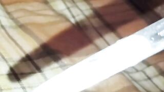 Un Baiat Se fute in penis cu Lingurita pana la Dubla Ejaculare