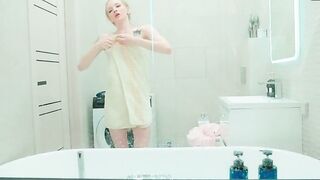 POV: Stepsister Shower Glimpse Turns Into Deep Throat Session