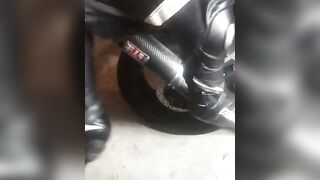Moisa Robert Face Sex Cu Motocicleta Lui Baiat