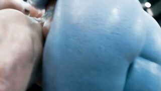 Blue Futanari Alien Dominates Muscular Gym Men in 3D