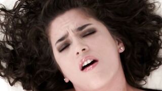 Latina Victoria Voxx Pleasures Her Sweet Pussy