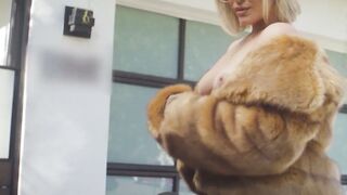 Alexis Texas: Ultimate Big-Ass MILF with Amazing Booty