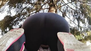 A Stunning Bae Soak Orgasm into Yoga Leggings into a