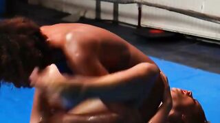 Cherry Kiss vs Luna Corazon Wet Interracial Lesbo Sexfight in Pool