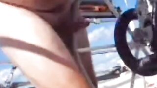 moisa robert e desbracat gol pe  barca de lux se freaca cu carma de penis pana cand