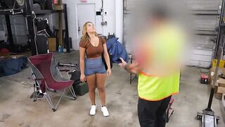 Monica Minxs Roadside Yoga