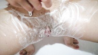 Shaving my Overgrown Snatch.
