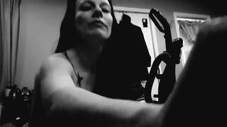 Pregnant Nude Housekeeper. Nude Fixing & Cleaning no Sex inside