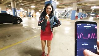 I want to Squirt at the Mall Parking Lot