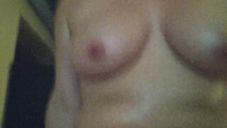 VixenVida Gets Oiled up Grind from Tinder Date