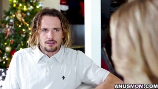 Blonde mom Candice Dare is lonesome and offers her Hubby's