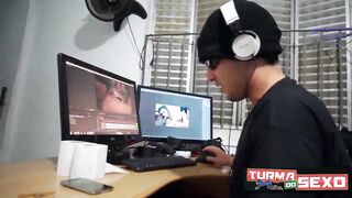 Turma do Sexo invade o Harém de 100 Homens da