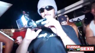 Turma do Sexo invade o Harém de 100 Homens da