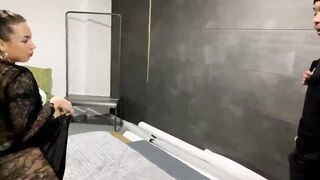 Me follo a esta chica en la Porno House