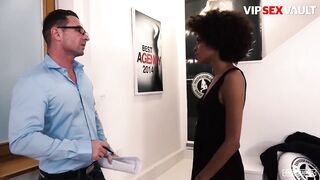 VIP SEX VAULT - (Luna Corazon & David Perry) Brazilian