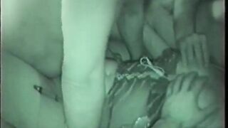 Christine01 im Swingerclub ohne Gummi gefickt