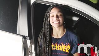 The hottest 18 yo of the moment went in a parking